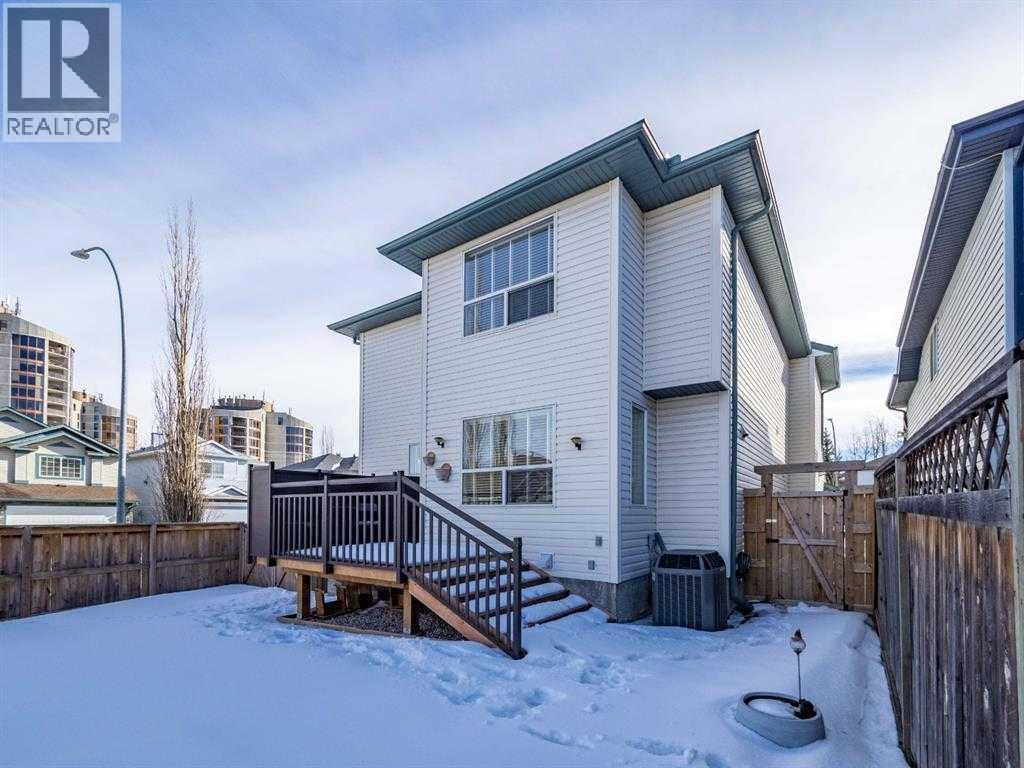 101 Westpoint Gardens, Calgary, Alberta  T3H 4M4 - Photo 32 - A2299192