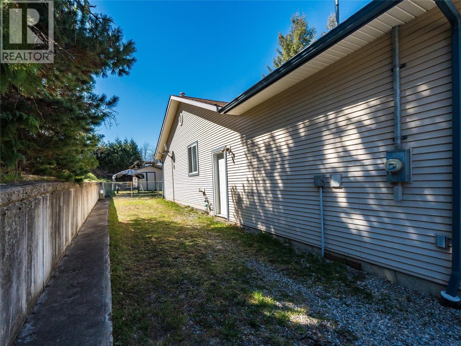 113 Cedar Avenue, Fruitvale, British Columbia  V0G 1L0 - Photo 47 - 10382774