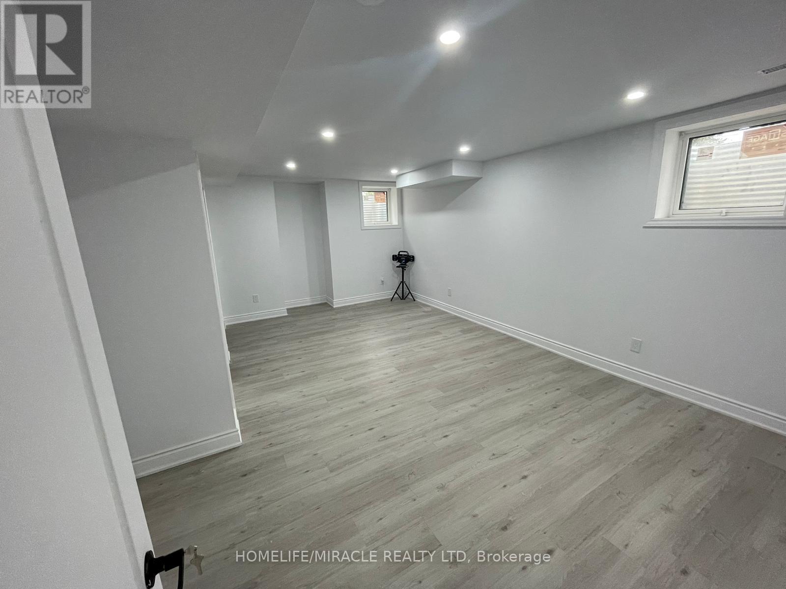 24-24 Guildford Crescent, Brampton, Ontario  L6S 3K2 - Photo 7 - W12986772