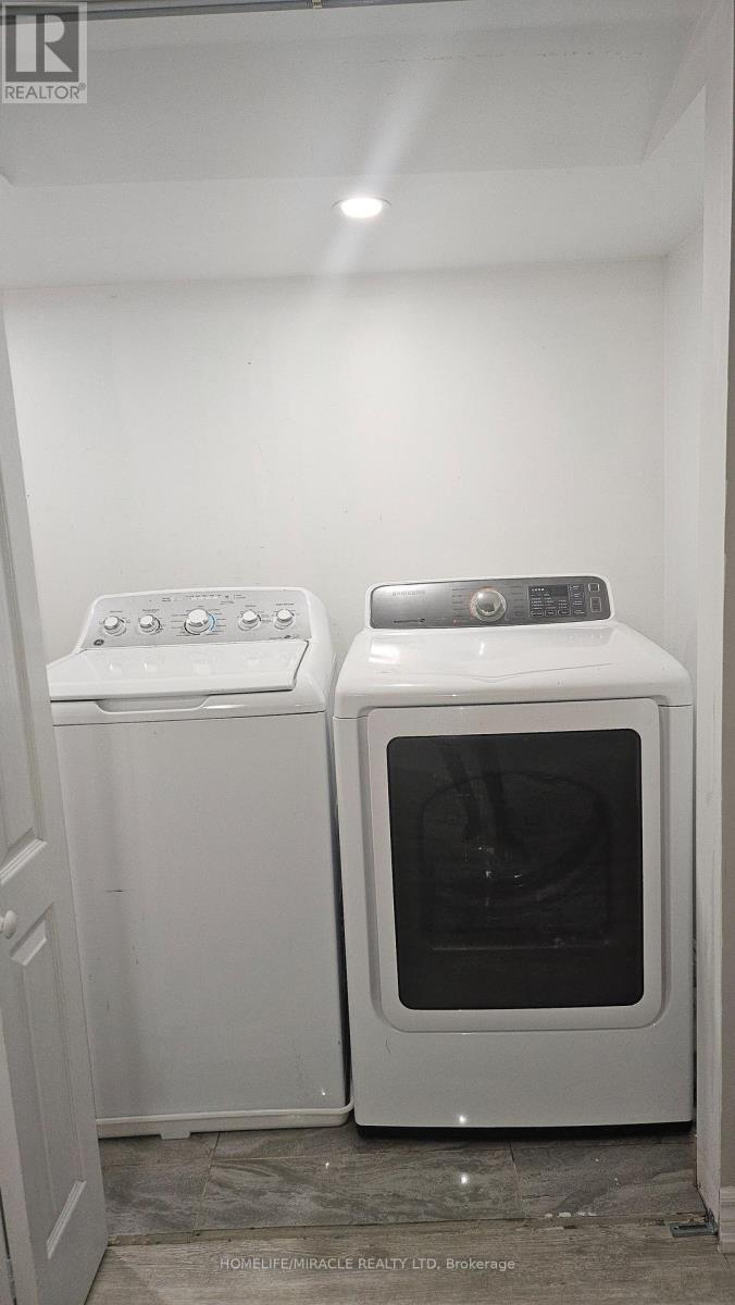 24-24 Guildford Crescent, Brampton, Ontario  L6S 3K2 - Photo 9 - W12986772