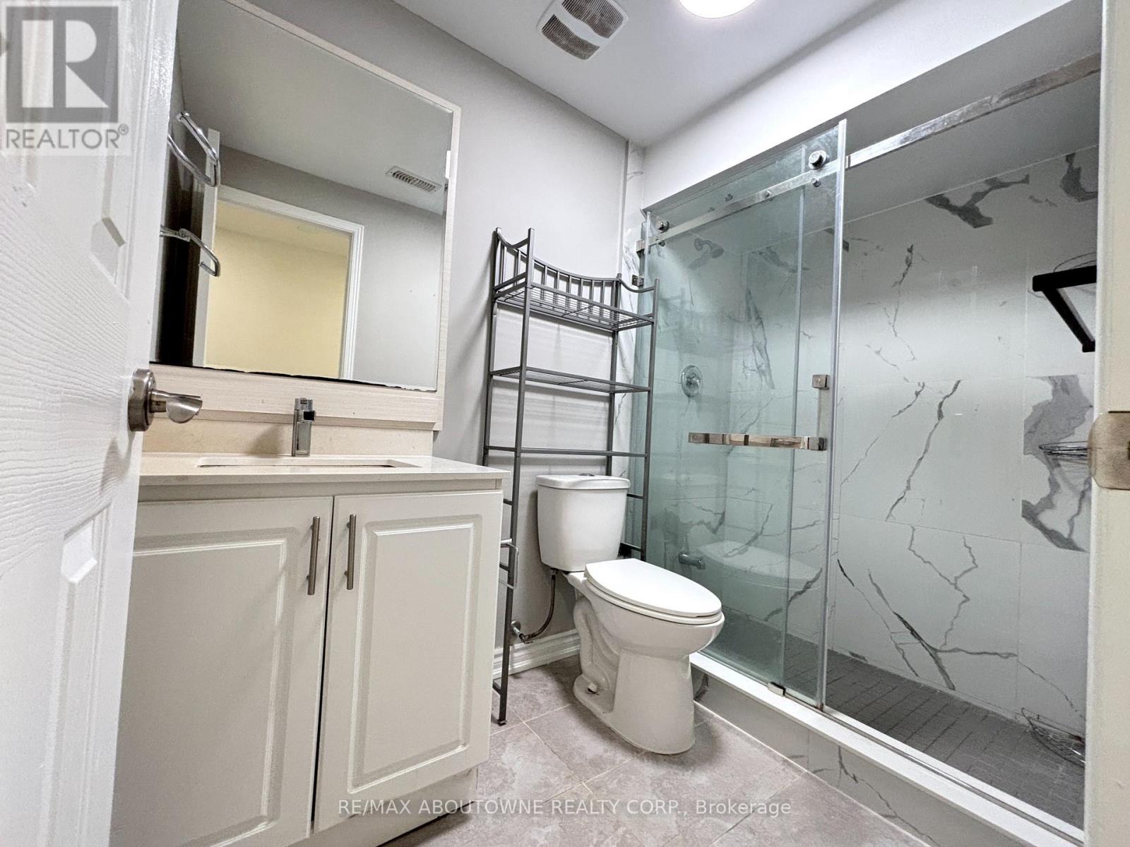 519 Downes Jackson - Bsmnt Heights, Milton, Ontario  L9T 8W2 - Photo 12 - W12986812