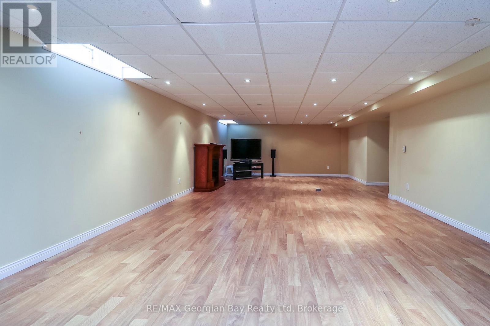 210 Wycliffe Cove, Tay, Ontario  L0K 2A0 - Photo 36 - S12660812