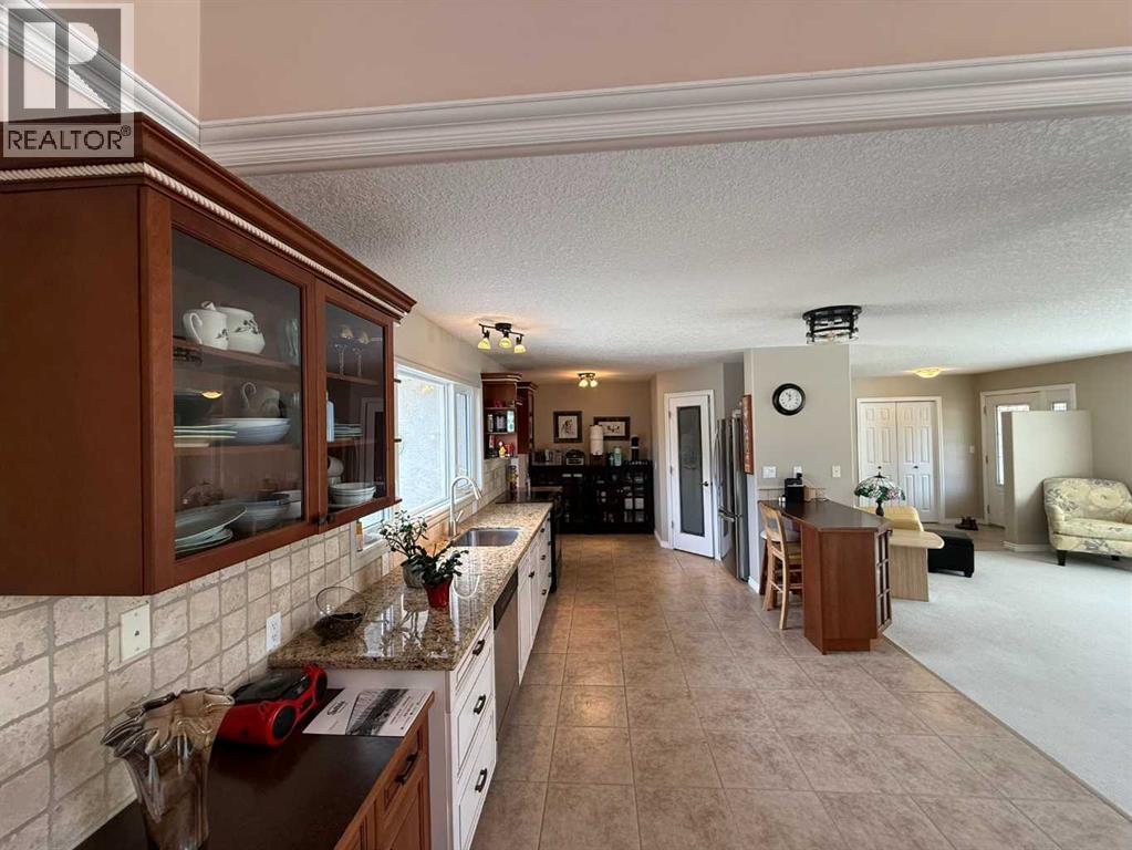 3315 Parkside Drive S, Lethbridge, Alberta  T1J 1N2 - Photo 4 - A2295028