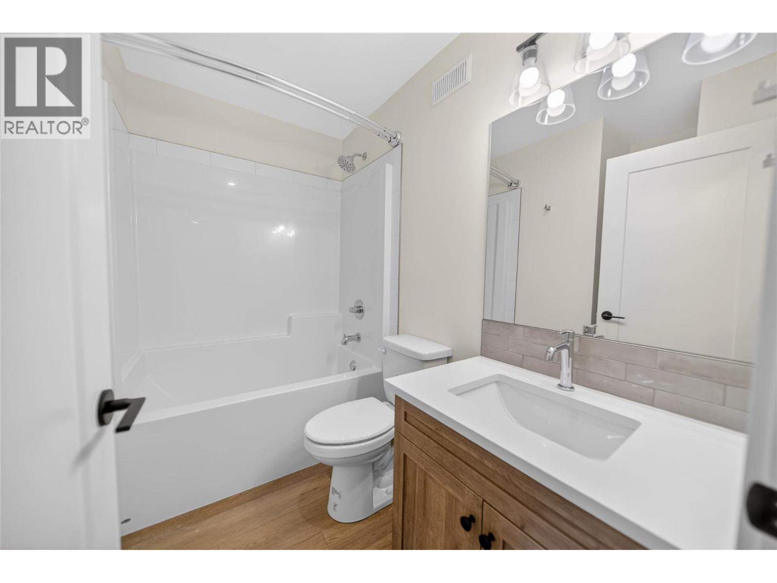 221 4th Avenue S, Cranbrook, British Columbia  V1C 2E2 - Photo 10 - 10381345