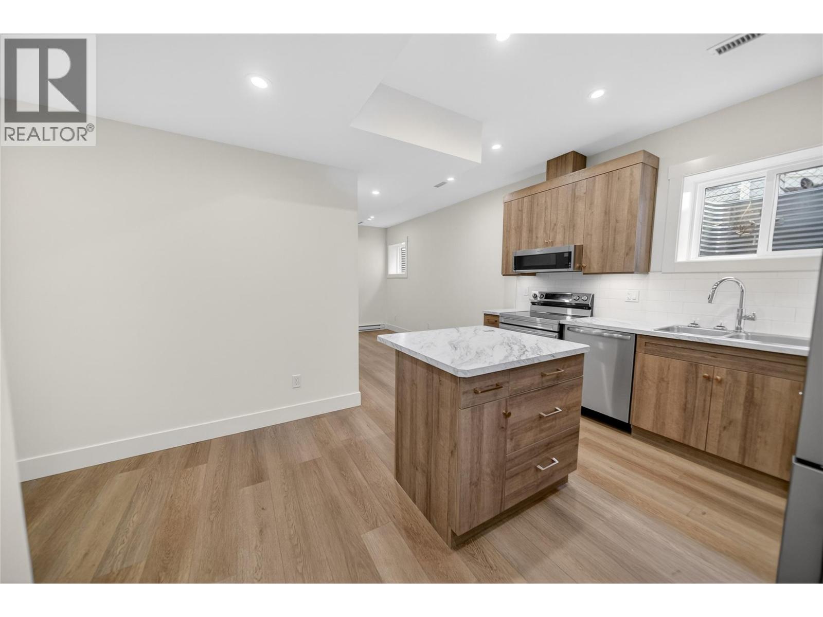 221 4th Avenue S, Cranbrook, British Columbia  V1C 2E2 - Photo 14 - 10381345