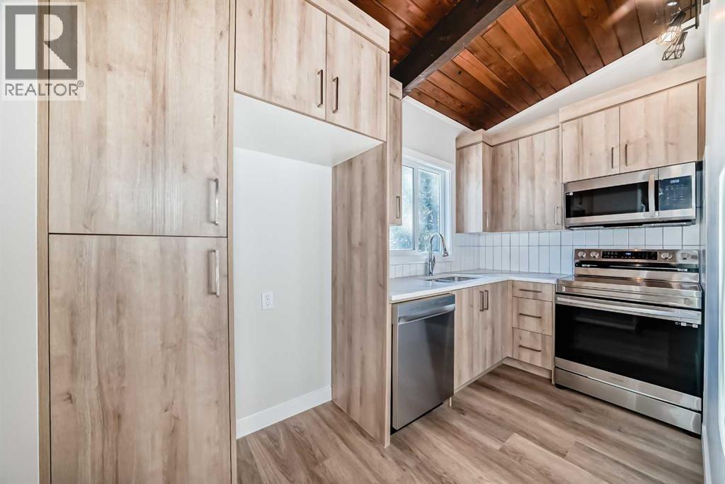 9850 26 Street Sw, Calgary, Alberta  T2V 4E9 - Photo 3 - A2293047