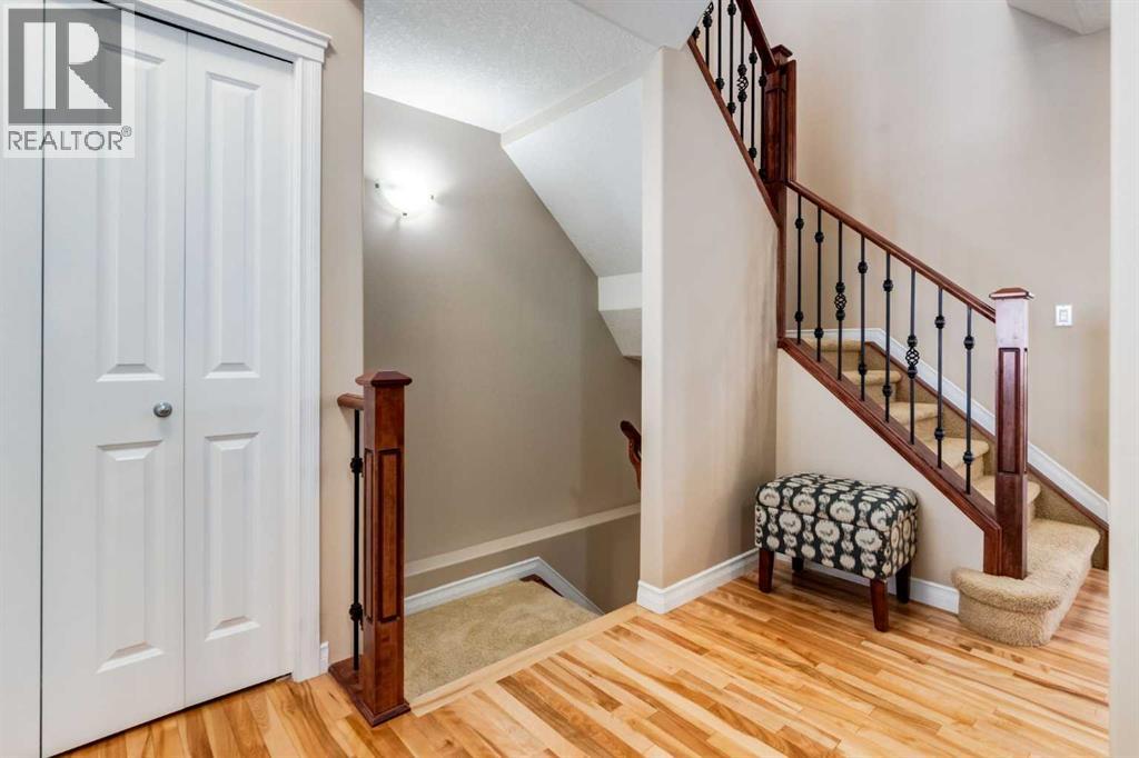 9023 Royal Oak Way Nw, Calgary, Alberta  T3G 0A4 - Photo 31 - A2299525