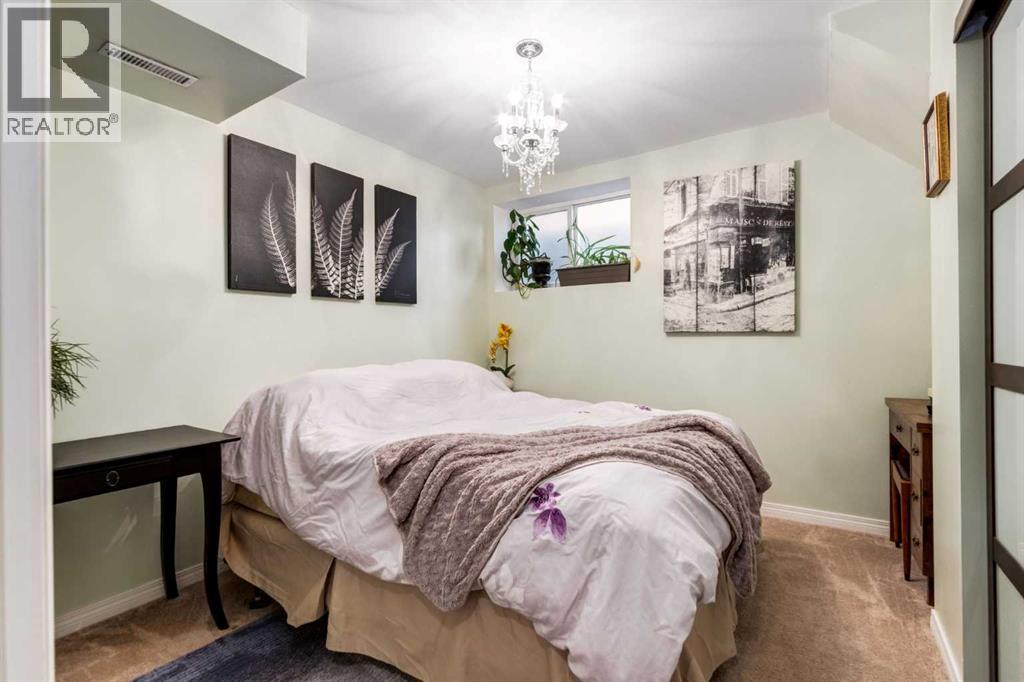 9023 Royal Oak Way Nw, Calgary, Alberta  T3G 0A4 - Photo 36 - A2299525