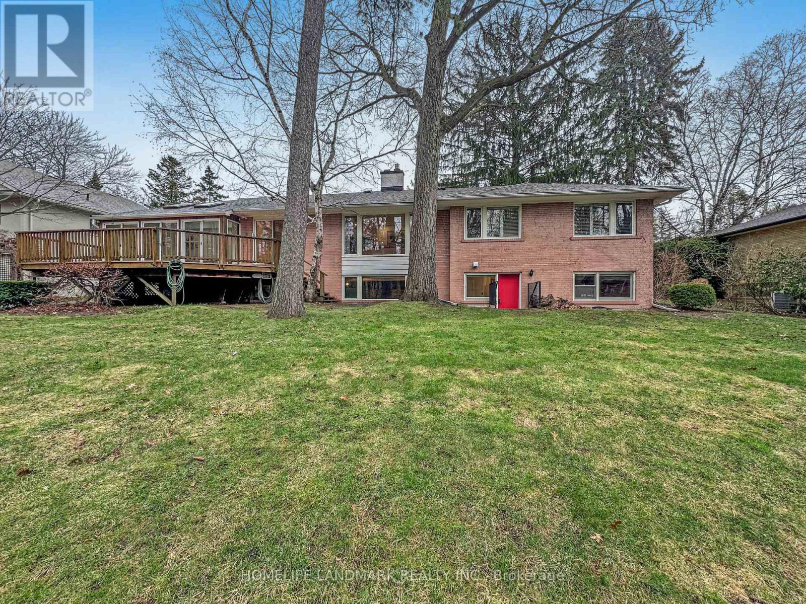 284 Woodland Drive, Oakville, Ontario  L6J 4W5 - Photo 17 - W12786588