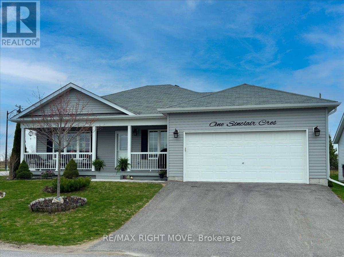 1 Sinclair Crescent, Ramara, Ontario L3V 6H7 - Photo 1 - S12842622