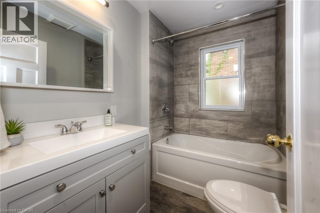 28 Stirling Avenue N, Kitchener, Ontario  N2H 3G5 - Photo 11 - 40814930