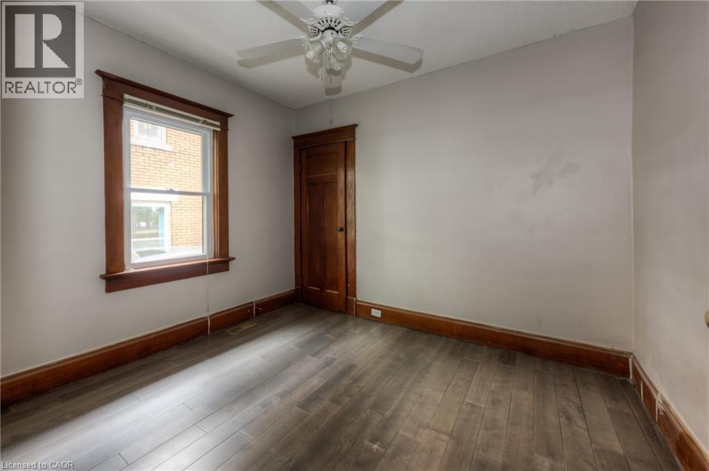 28 Stirling Avenue N, Kitchener, Ontario  N2H 3G5 - Photo 13 - 40814930