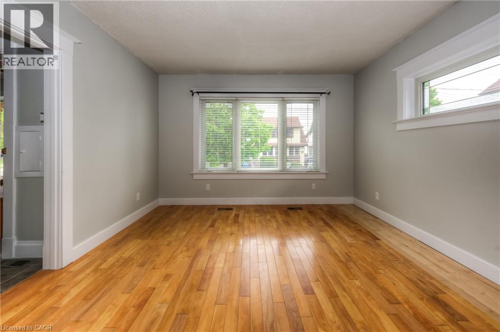 28 Stirling Avenue N, Kitchener, Ontario  N2H 3G5 - Photo 2 - 40814930