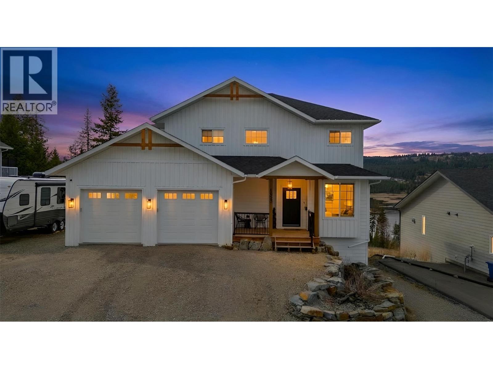 1623 1st Avenue S, Cranbrook, British Columbia  V1C 0E1 - Photo 2 - 10382548