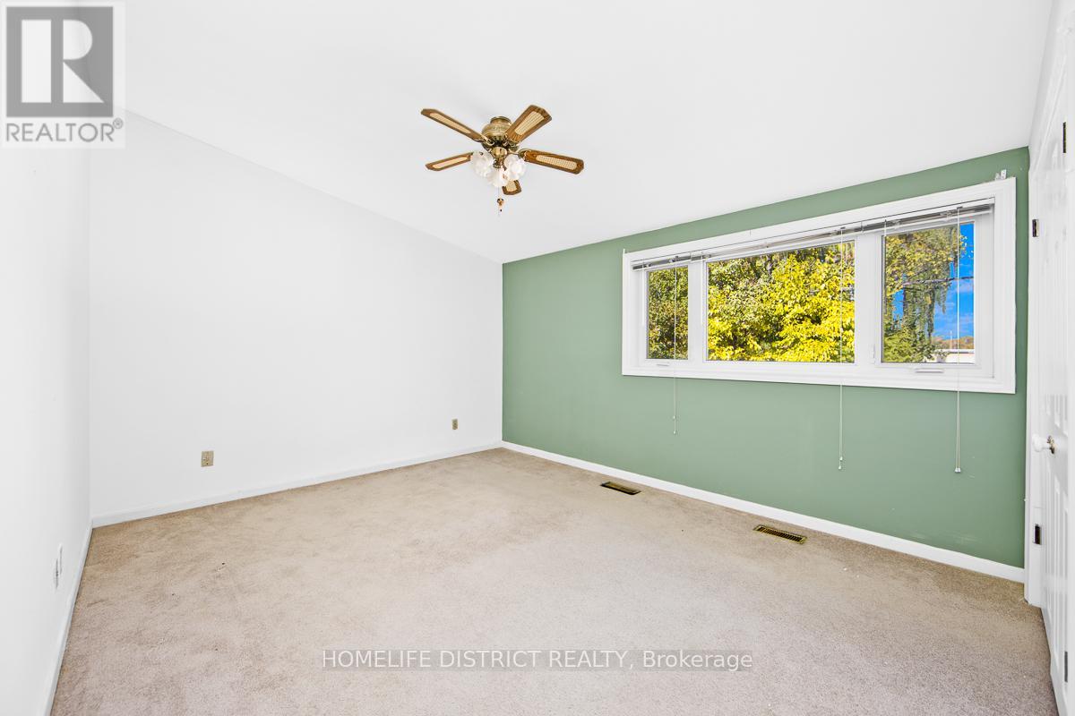 22 Greenland Road, Toronto, Ontario  M3C 1N2 - Photo 15 - C12986844