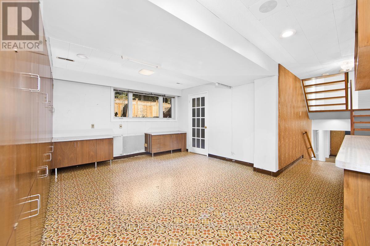 22 Greenland Road, Toronto, Ontario  M3C 1N2 - Photo 20 - C12986844