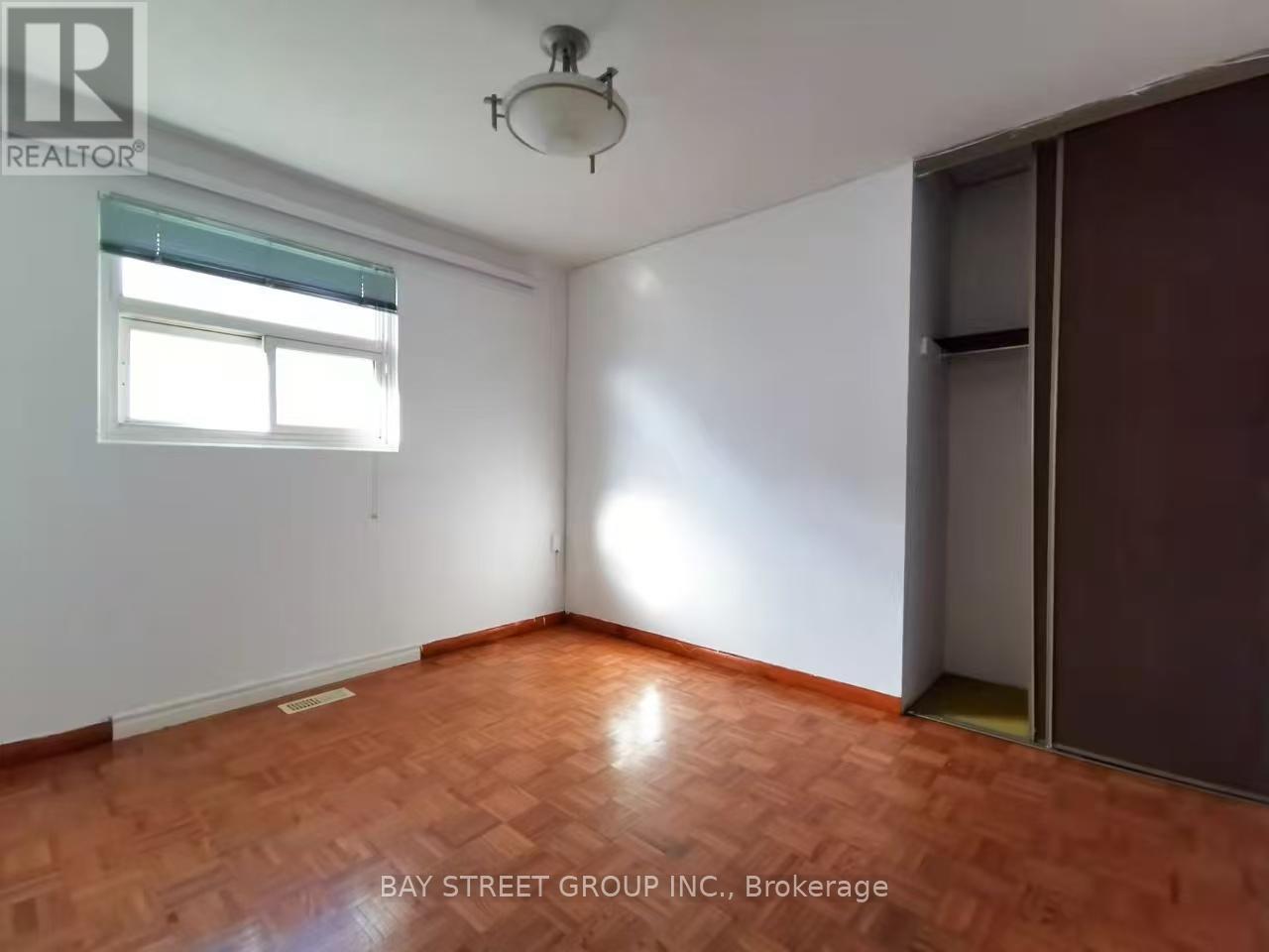 Upper - 97 Micmac Crescent, Toronto, Ontario M2H 2K1 - Photo 6 - C12986846