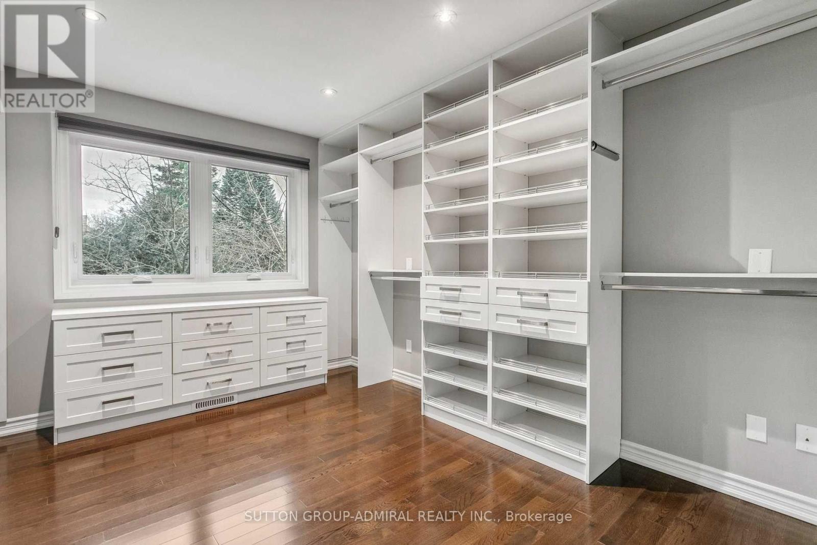 15 Whitehall Road, Toronto, Ontario  M4W 2C5 - Photo 13 - C12986854