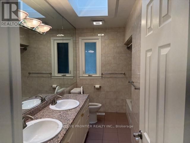 86 Heathview Avenue, Toronto, Ontario  M2K 2C5 - Photo 10 - C12986874