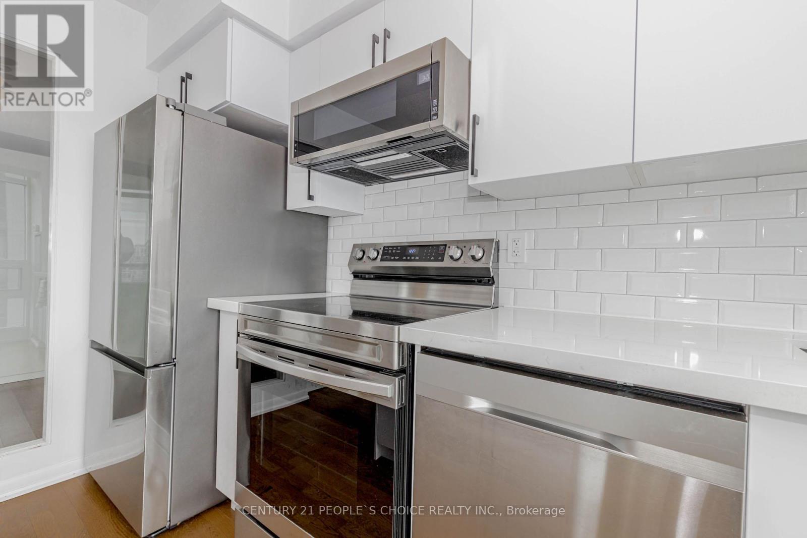 1611 - 215 Fort York Boulevard, Toronto, Ontario  M5V 4A2 - Photo 18 - C12986876