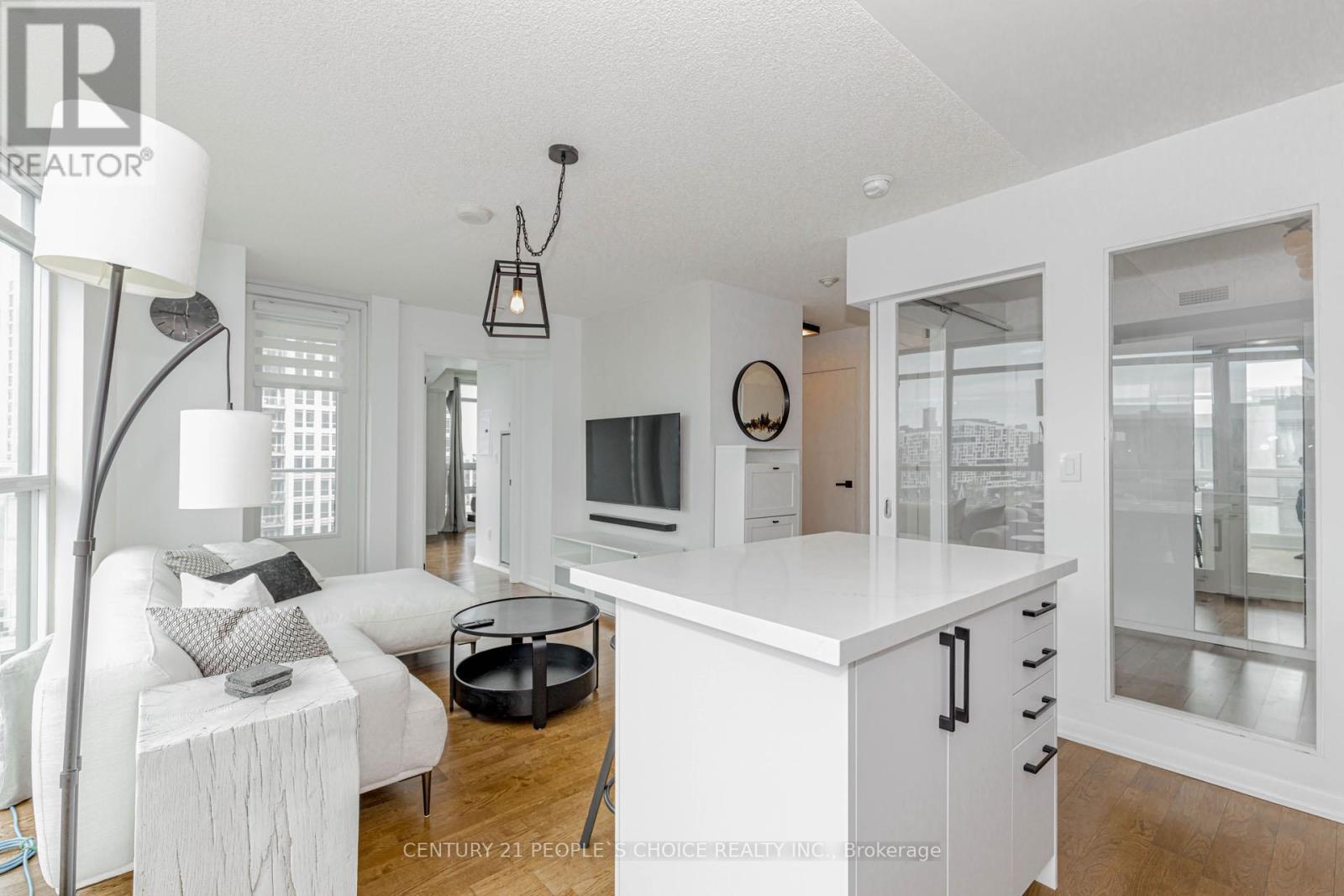 1611 - 215 Fort York Boulevard, Toronto, Ontario  M5V 4A2 - Photo 21 - C12986876