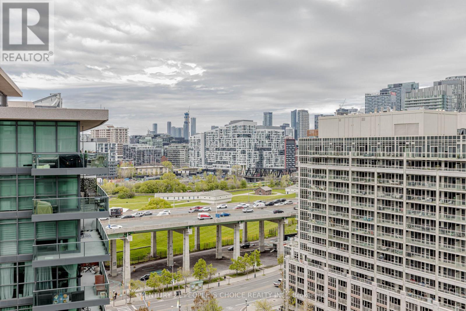 1611 - 215 Fort York Boulevard, Toronto, Ontario  M5V 4A2 - Photo 44 - C12986876