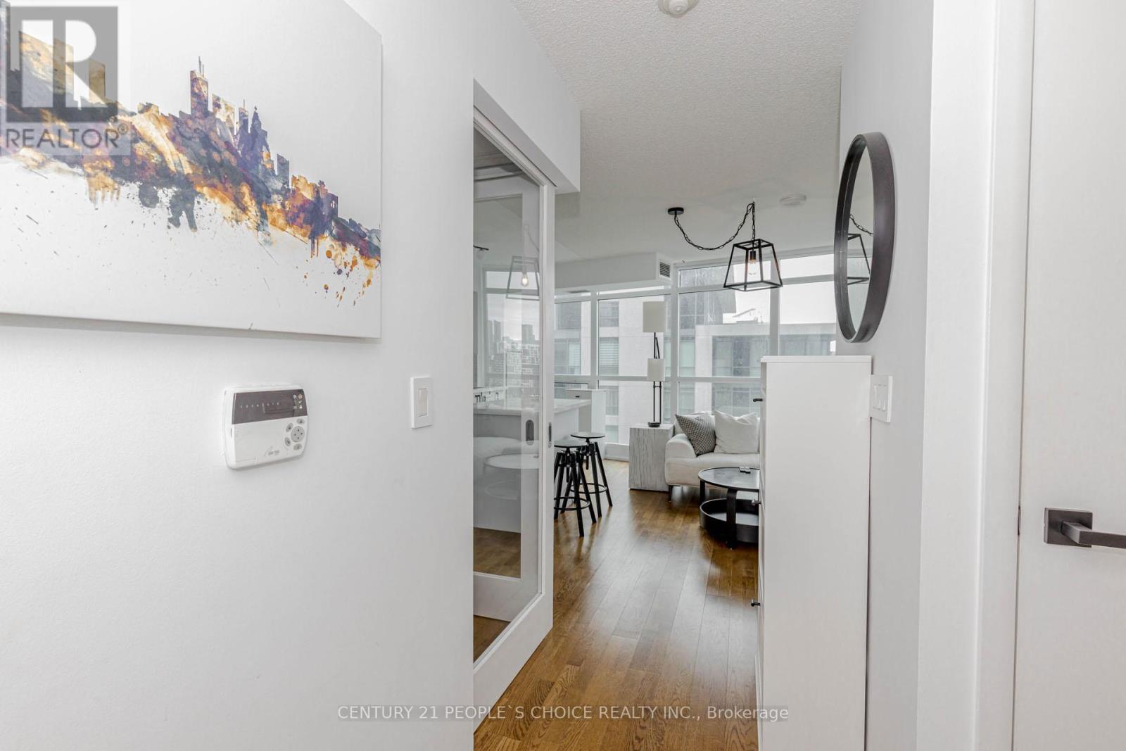 1611 - 215 Fort York Boulevard, Toronto, Ontario  M5V 4A2 - Photo 9 - C12986876