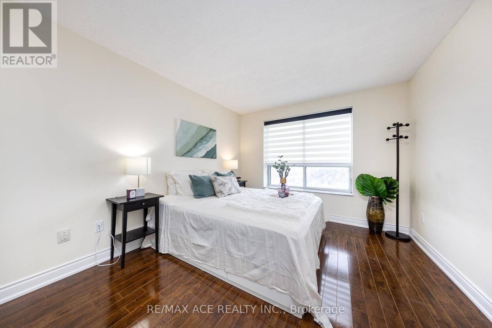 2307 - 1 Pemberton Avenue, Toronto, Ontario  M2M 4L9 - Photo 11 - C12986916