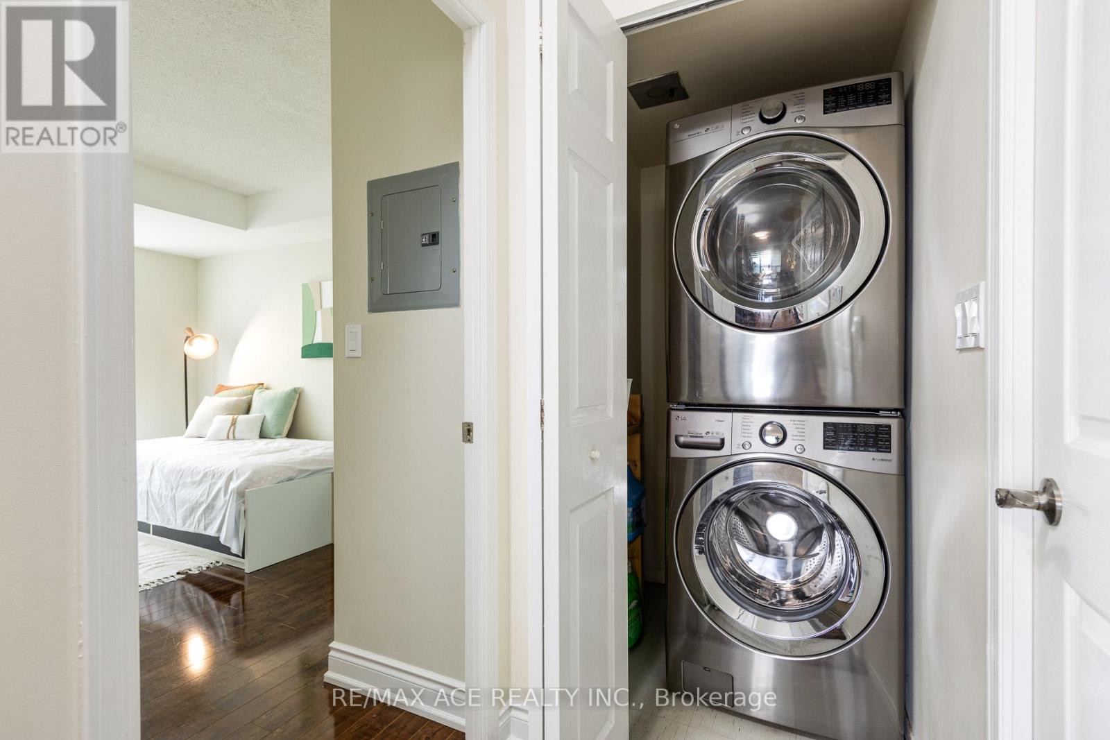 2307 - 1 Pemberton Avenue, Toronto, Ontario  M2M 4L9 - Photo 14 - C12986916