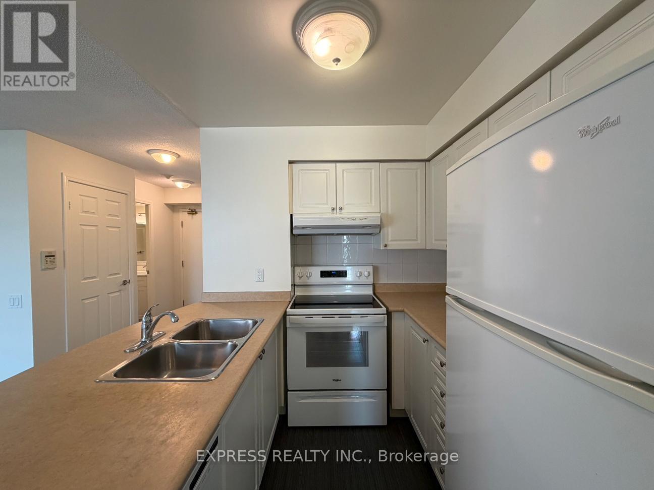 1701 - 8 Hillcrest Avenue, Toronto, Ontario  M2N 6Y6 - Photo 6 - C12986918