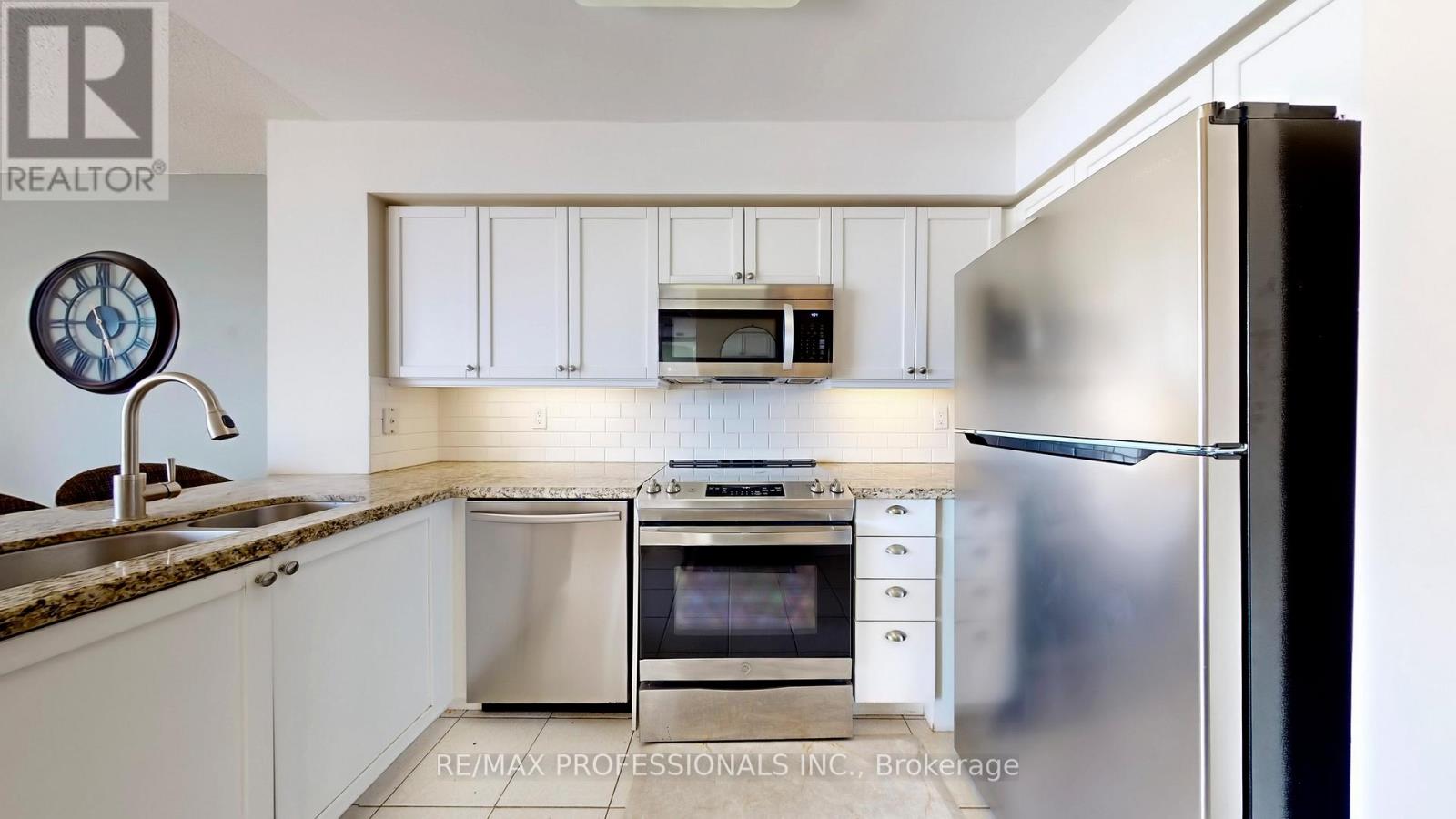 2705 - 30 Harrison Garden Boulevard, Toronto, Ontario M2N 7A9 - Photo 6 - C12986932