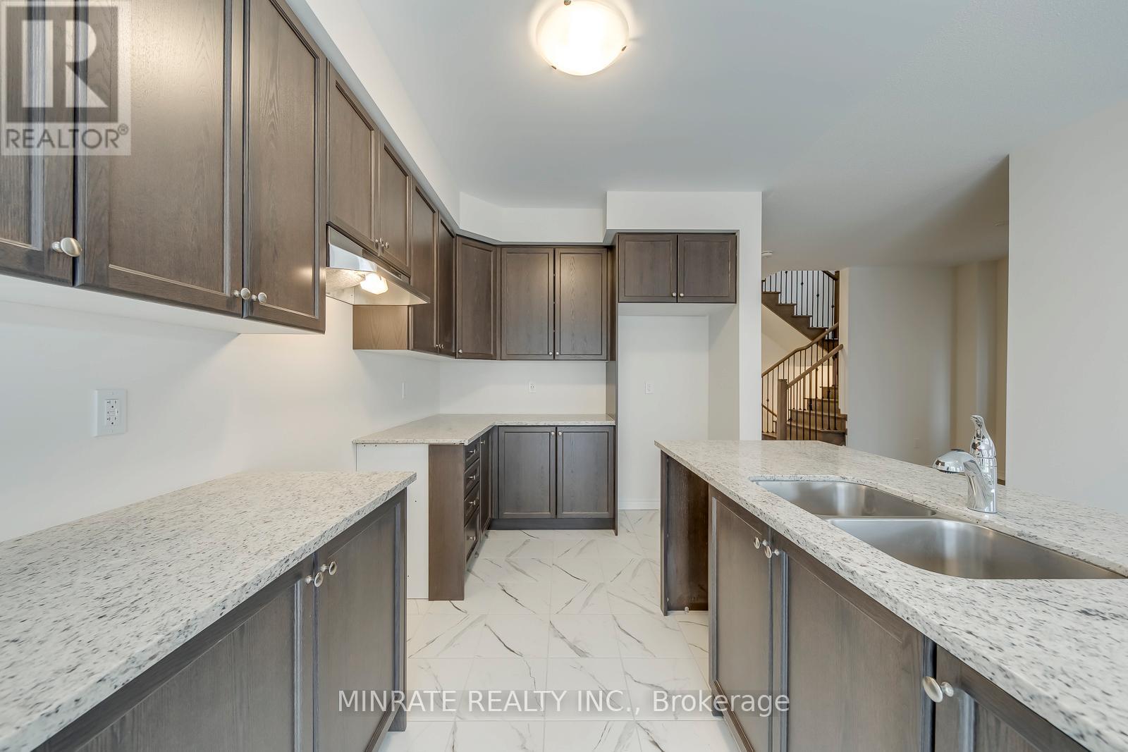 3037 Turtlecreek Place, Pickering, Ontario  L1X 0V1 - Photo 10 - E12986856