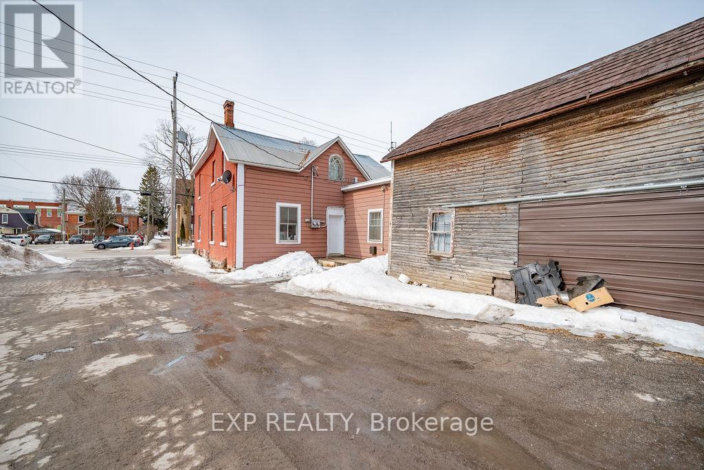 204 Raglan Street S, Renfrew, Ontario  K7V 1R1 - Photo 6 - X12986826