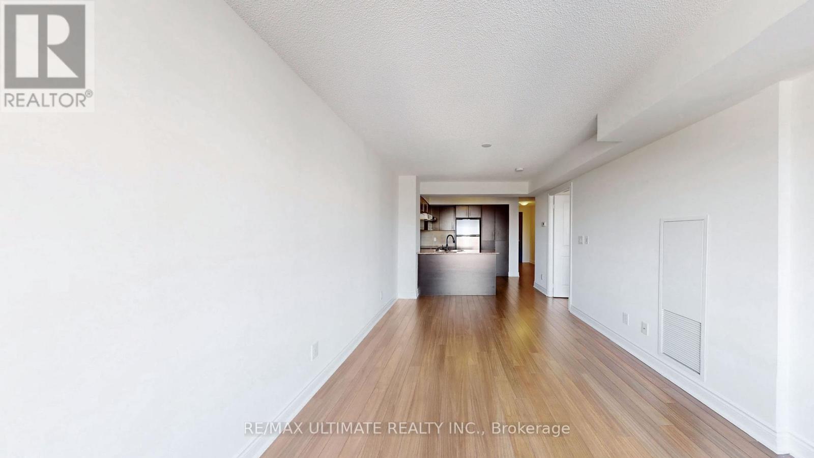 718 - 273 South Park Road, Markham, Ontario  L3T 0B5 - Photo 11 - N12986882