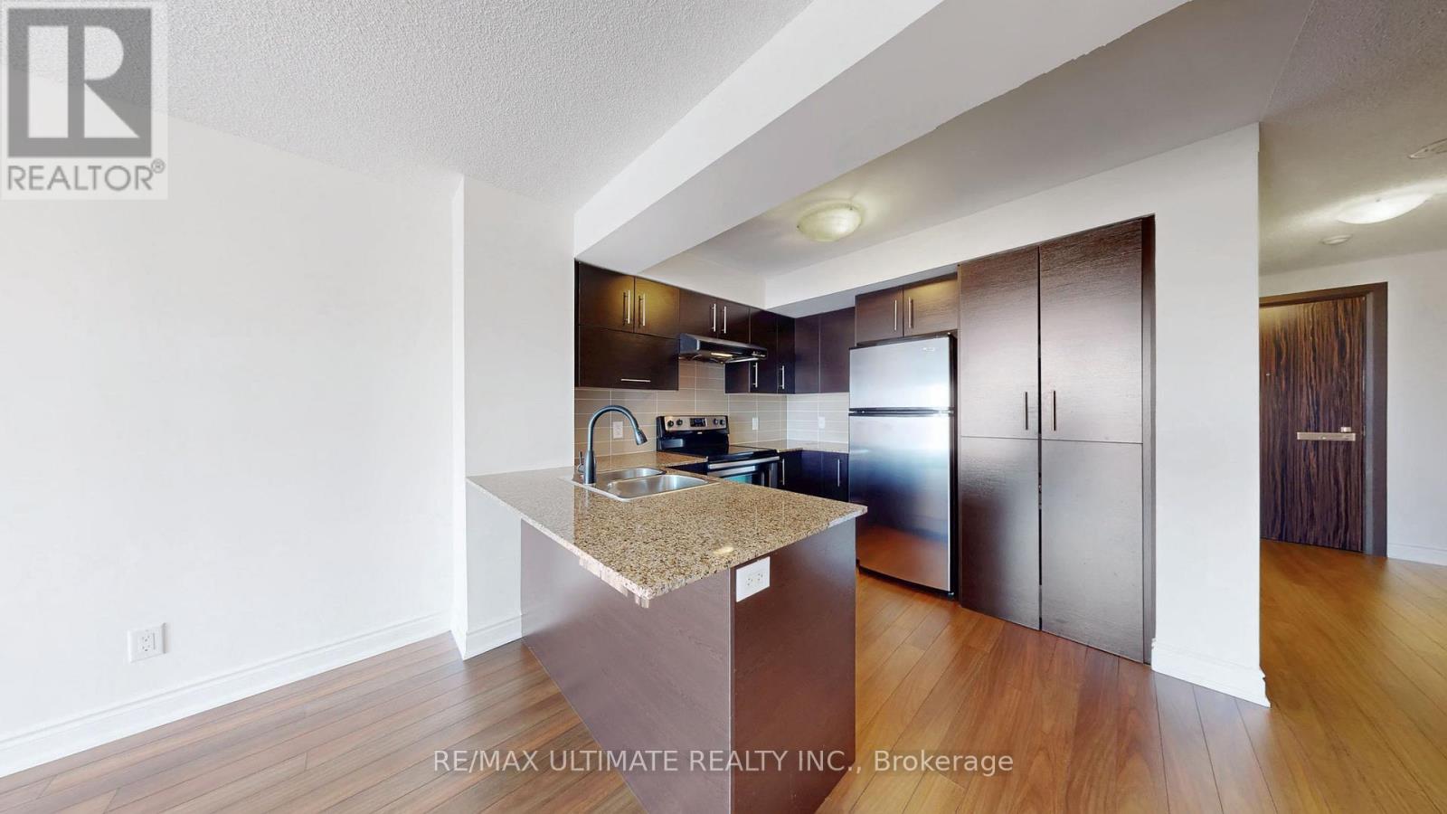 718 - 273 South Park Road, Markham, Ontario  L3T 0B5 - Photo 13 - N12986882