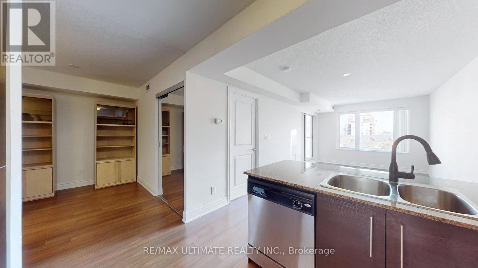 718 - 273 South Park Road, Markham, Ontario  L3T 0B5 - Photo 17 - N12986882