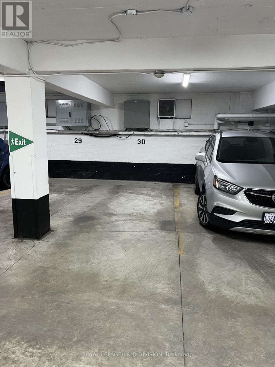 432 - 150 Farnham Avenue, Toronto, Ontario M4V 1H5 - Photo 23 - C12976668