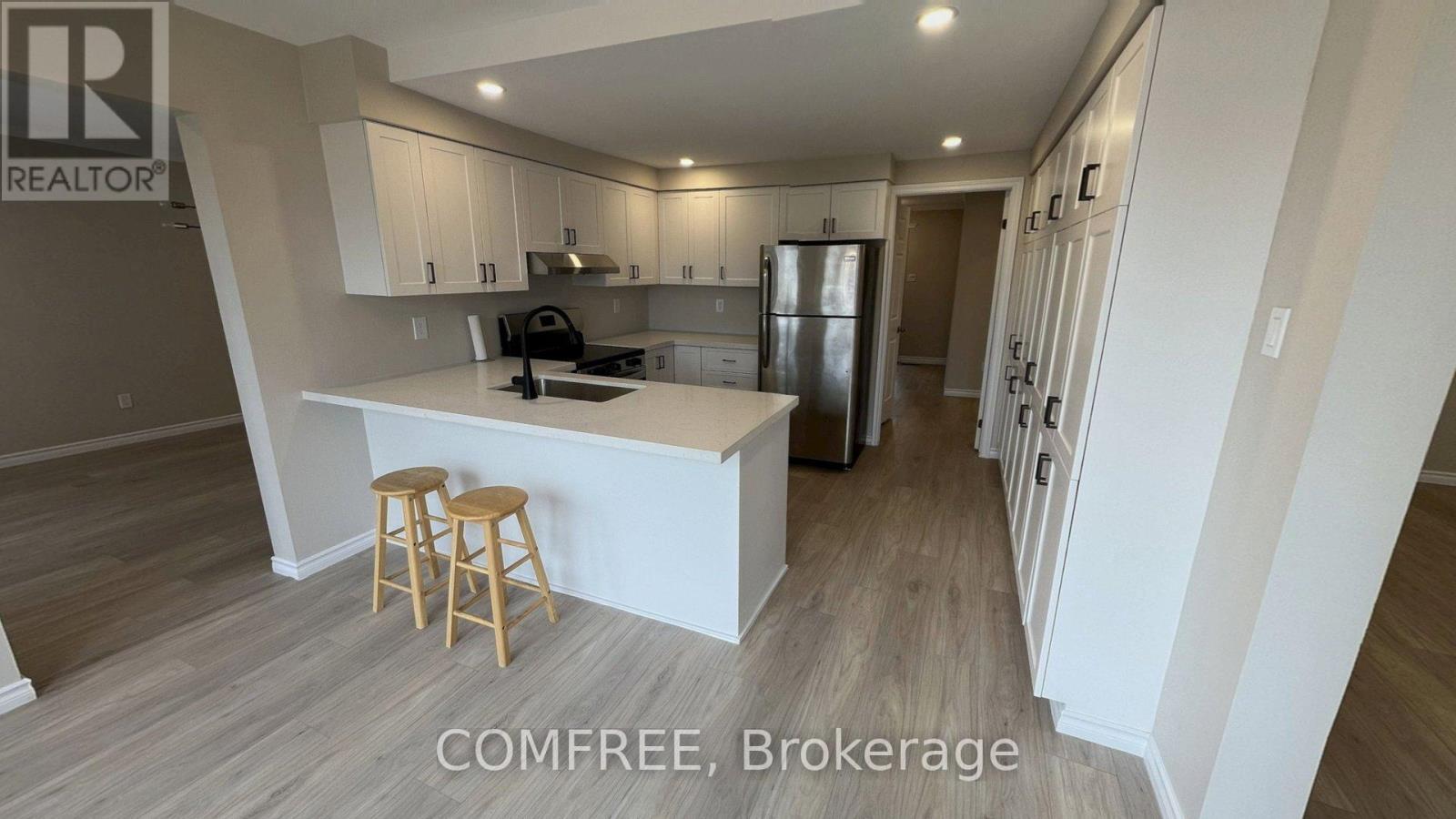 1320 Notting Hill Avenue, Ottawa, Ontario  K1V 6T4 - Photo 10 - X12978694