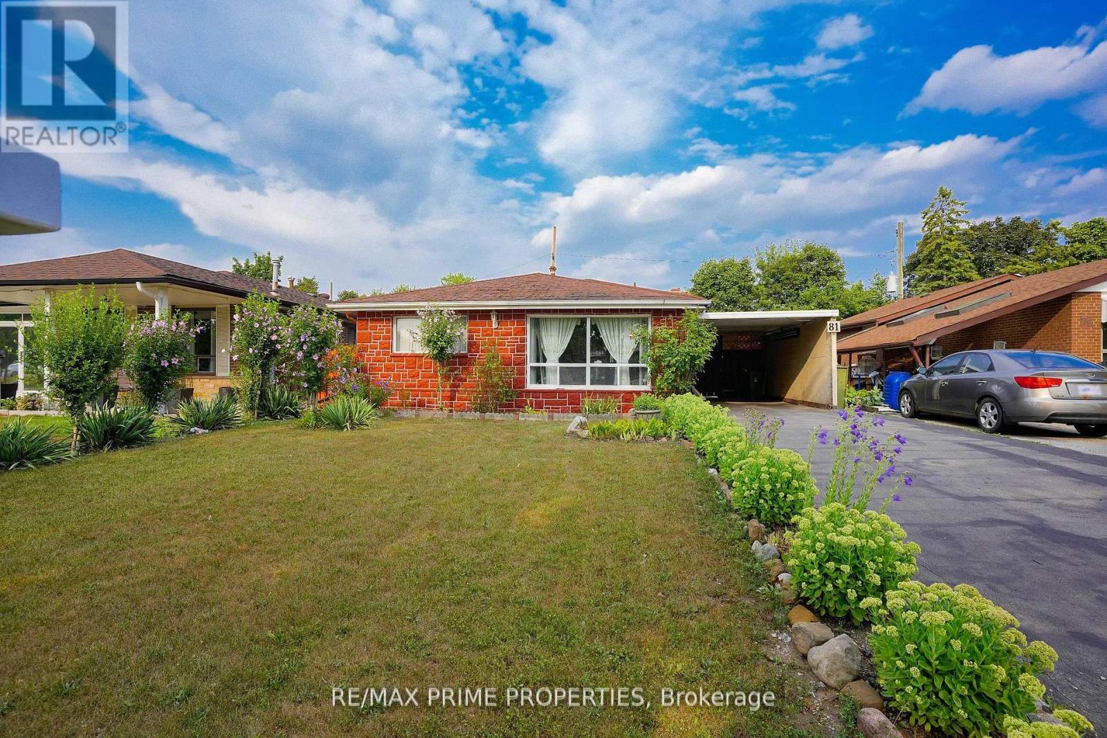 81 Silverstone Drive, Toronto, Ontario  M9V 3G4 - Photo 2 - W12986836