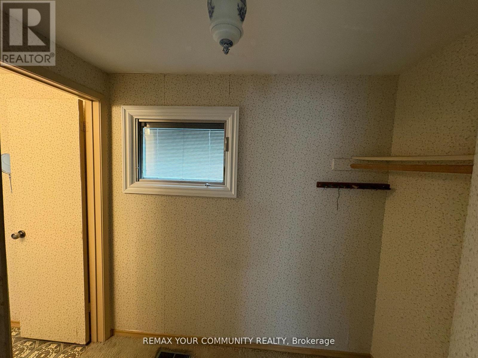 179 Digby Road, Oakville, Ontario  L6J 6A8 - Photo 11 - W12986840