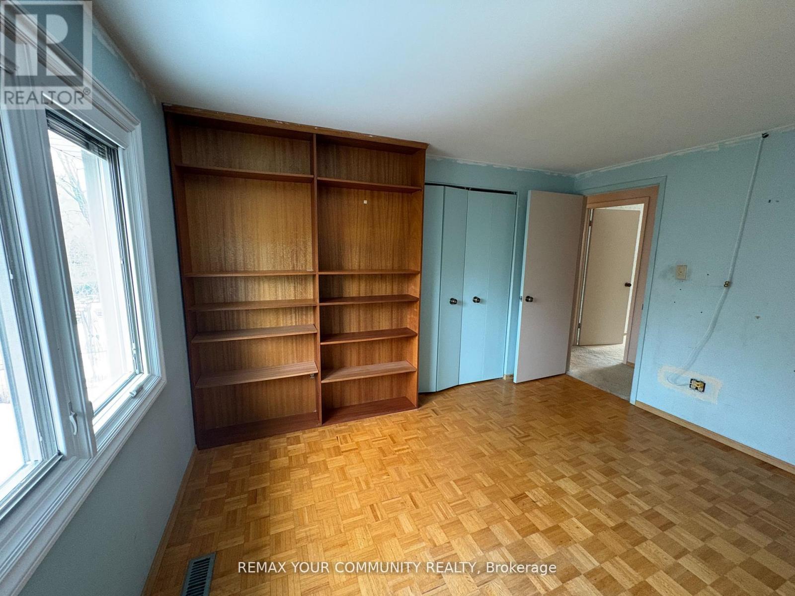 179 Digby Road, Oakville, Ontario  L6J 6A8 - Photo 14 - W12986840