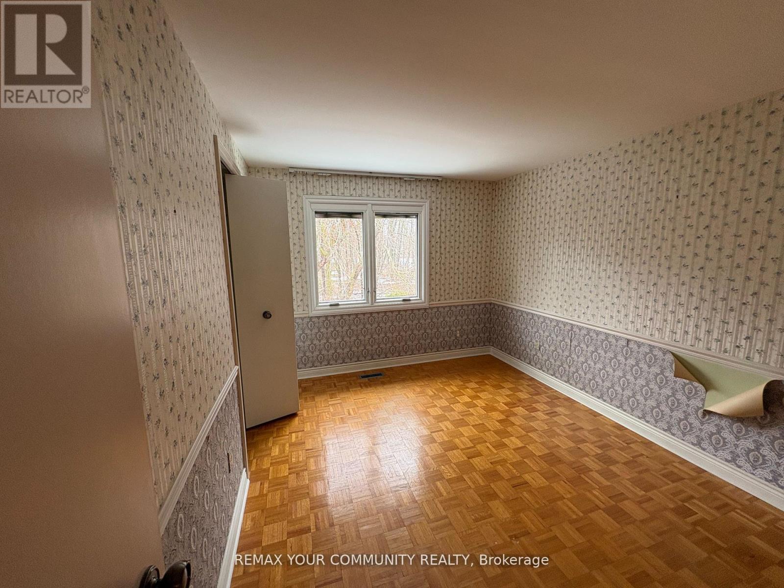 179 Digby Road, Oakville, Ontario  L6J 6A8 - Photo 17 - W12986840