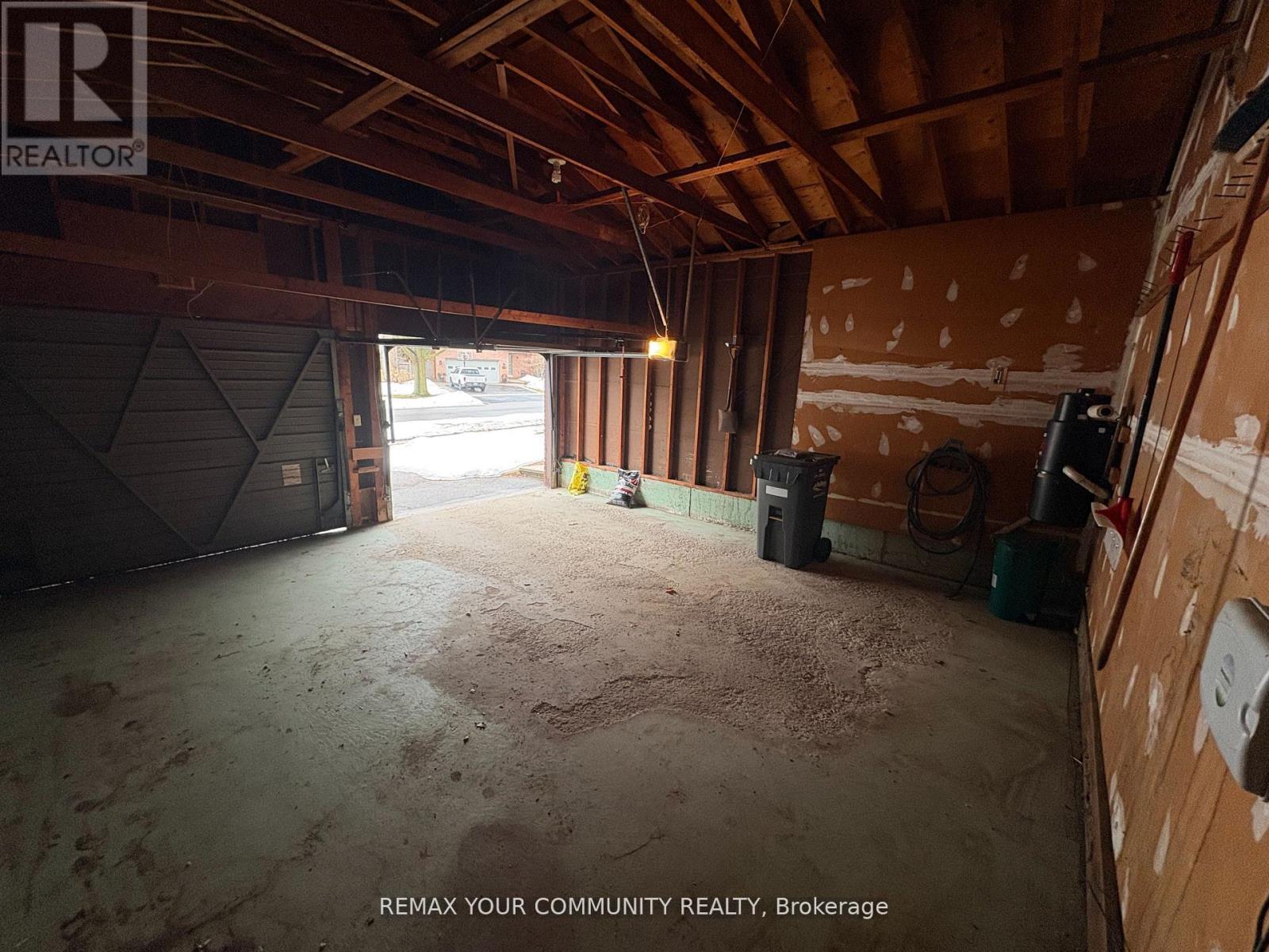 179 Digby Road, Oakville, Ontario  L6J 6A8 - Photo 25 - W12986840