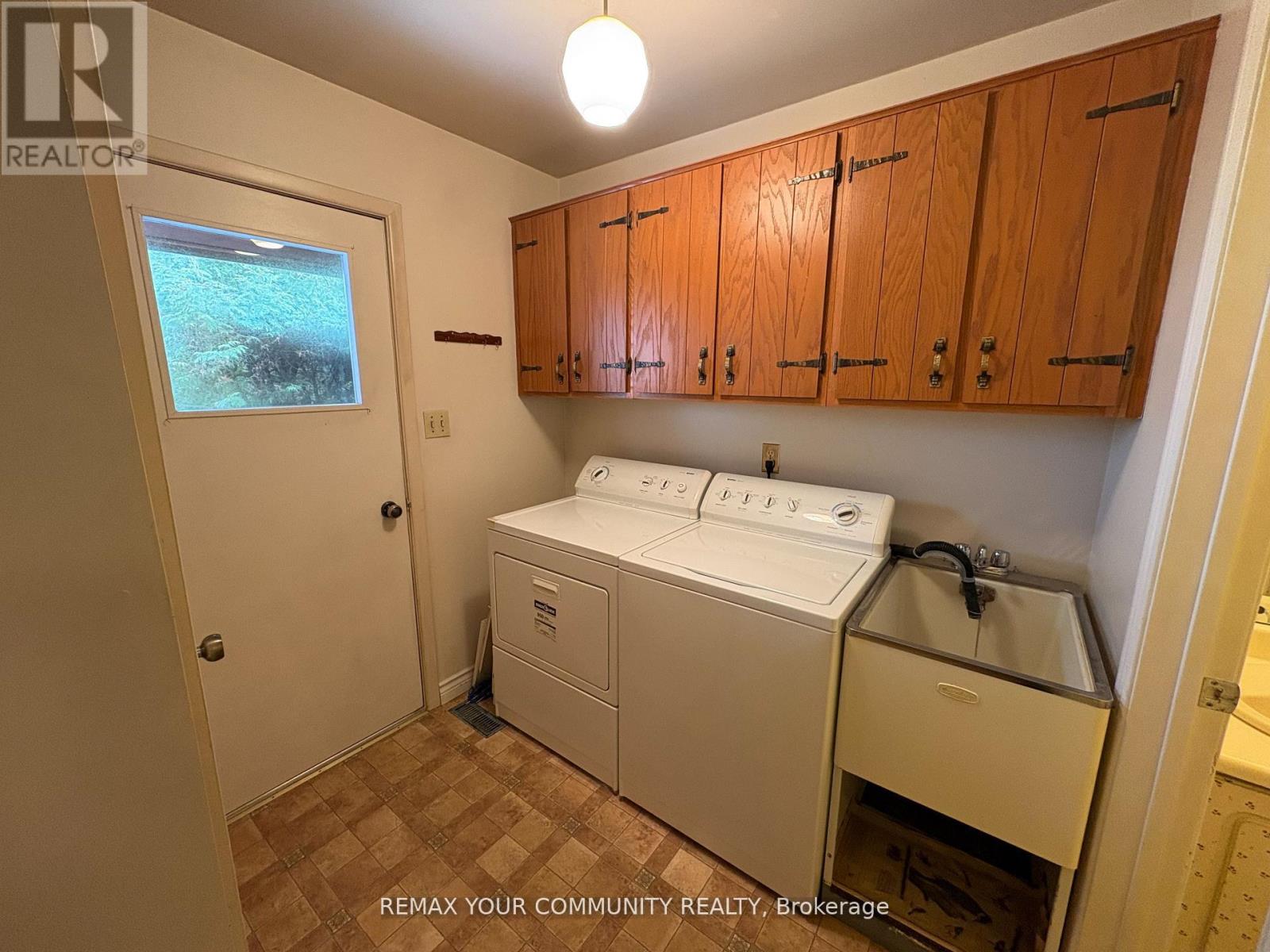 179 Digby Road, Oakville, Ontario  L6J 6A8 - Photo 7 - W12986840