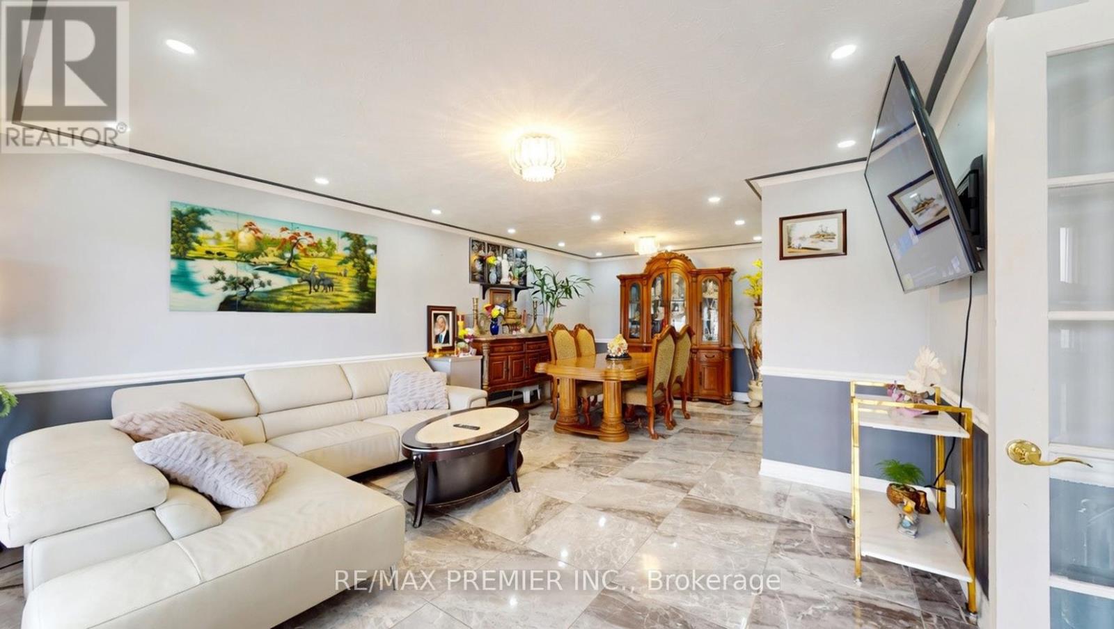 108 Hisey Crescent, Toronto, Ontario  M3N 1V1 - Photo 18 - W12986848