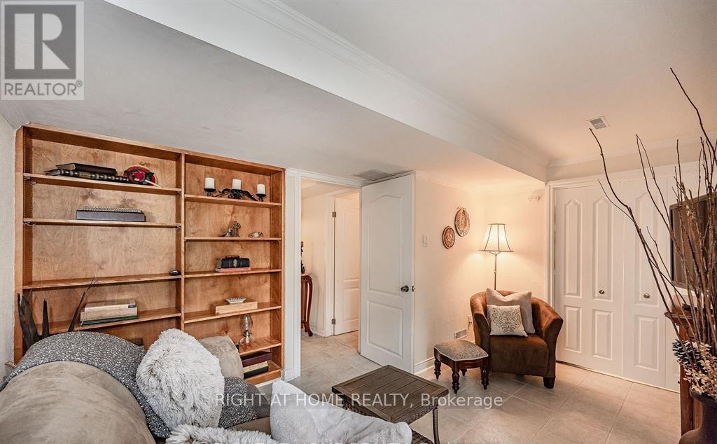 32 - 6679 Shelter Bay Road, Mississauga, Ontario  L5N 2A2 - Photo 4 - W12986864