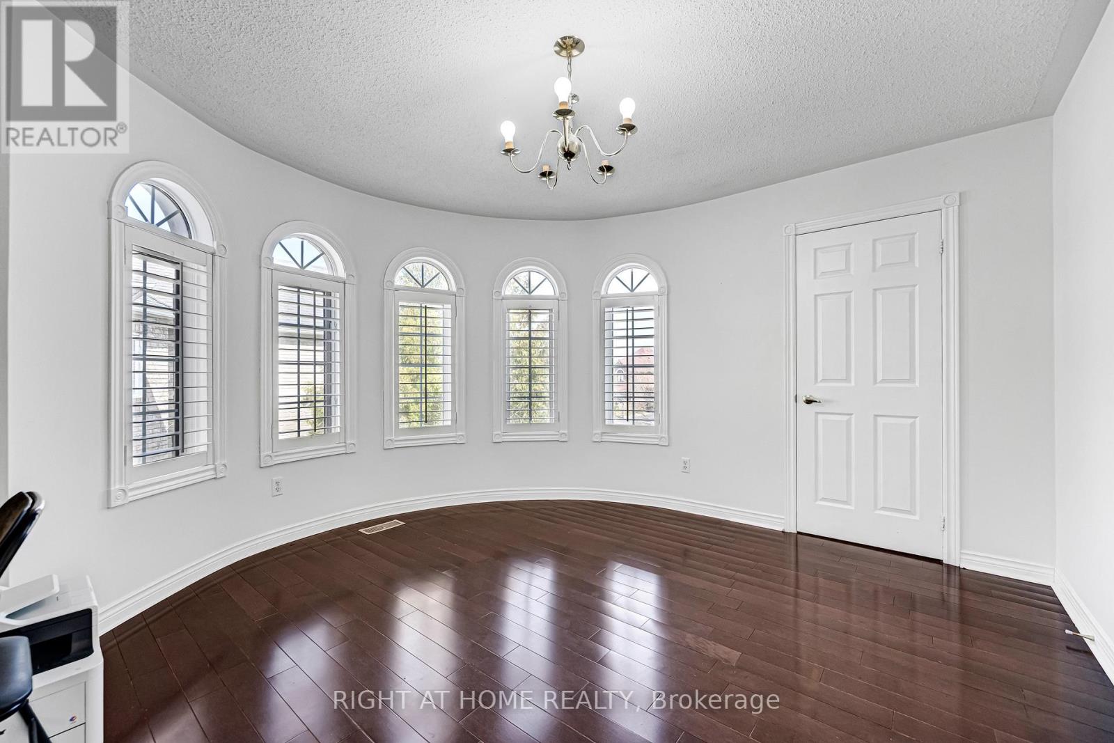 343 Bristol Road E, Mississauga, Ontario  L4Z 3V6 - Photo 23 - W12986894