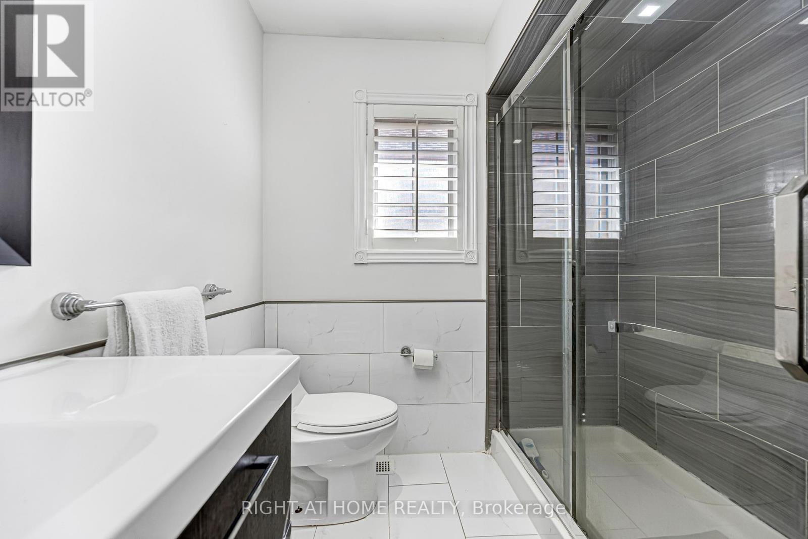 343 Bristol Road E, Mississauga, Ontario  L4Z 3V6 - Photo 27 - W12986894