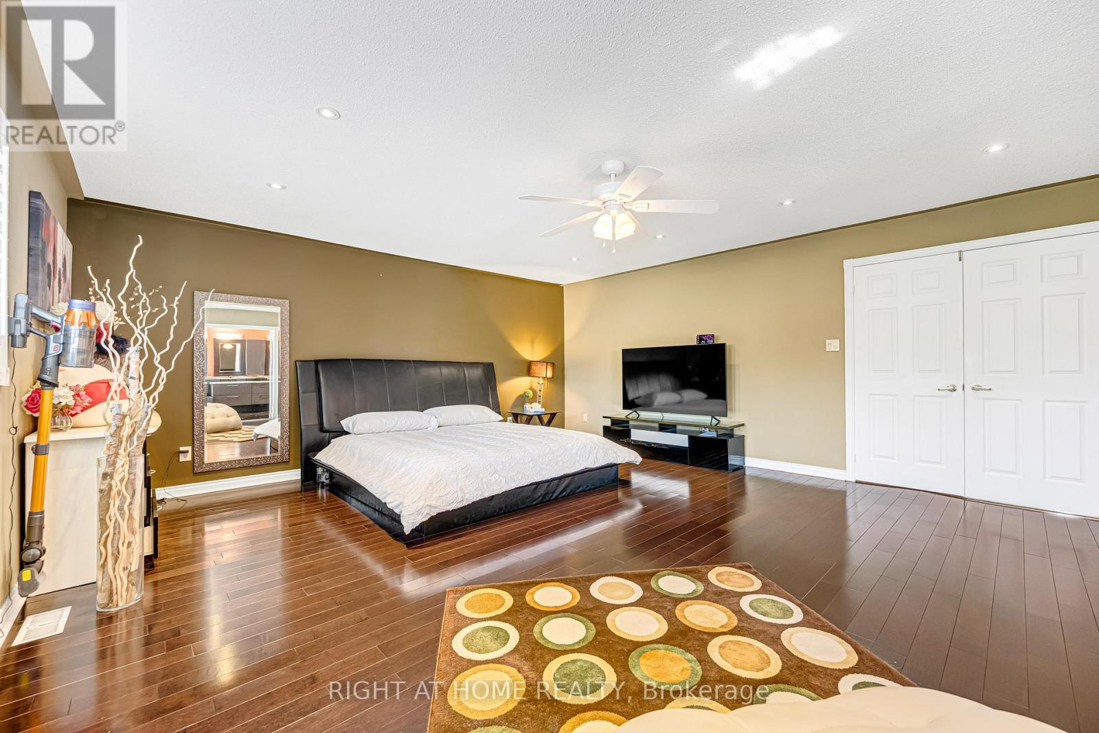 343 Bristol Road E, Mississauga, Ontario  L4Z 3V6 - Photo 32 - W12986894