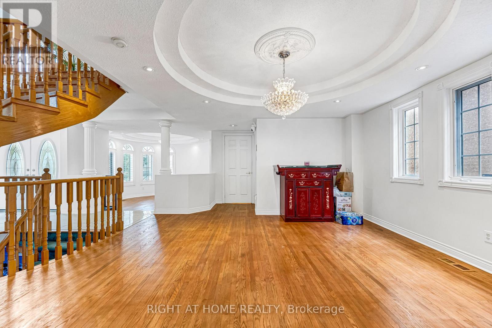 343 Bristol Road E, Mississauga, Ontario  L4Z 3V6 - Photo 8 - W12986894